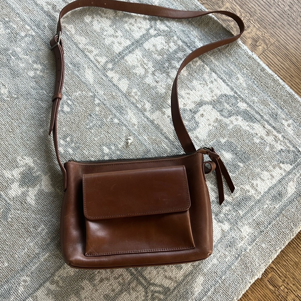 Olivia Crossbody bag